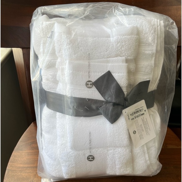 White Hotel Collection 3 Piece Bath Towel Set - Picture 1 of 5